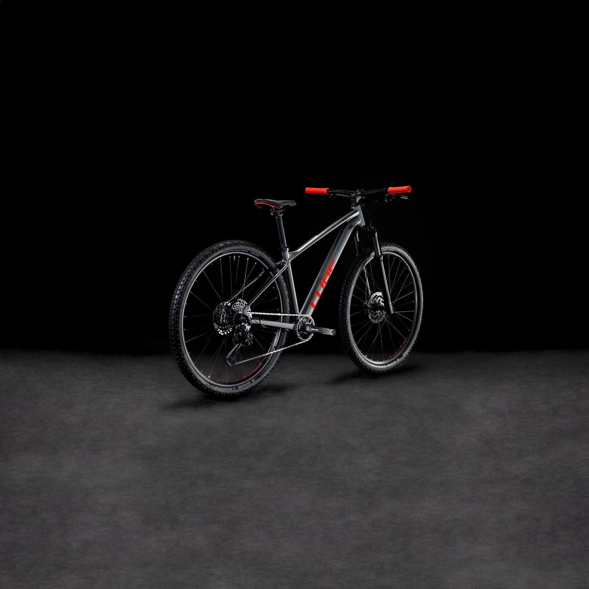 CUBE ANALOG GRAPHITO (FLASHGREY & RED) - Imagen 5